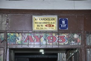 B93 (2)